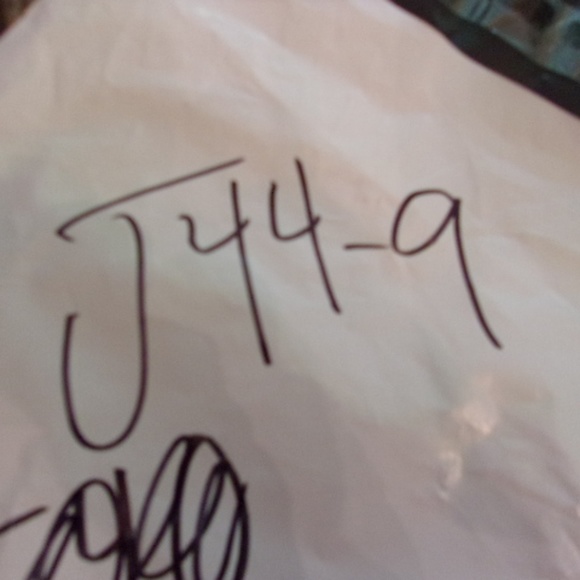 VINTAGE EMBROIDERED TABLE RUNNER AND NAPKINS J44-9 - Picture 6 of 6